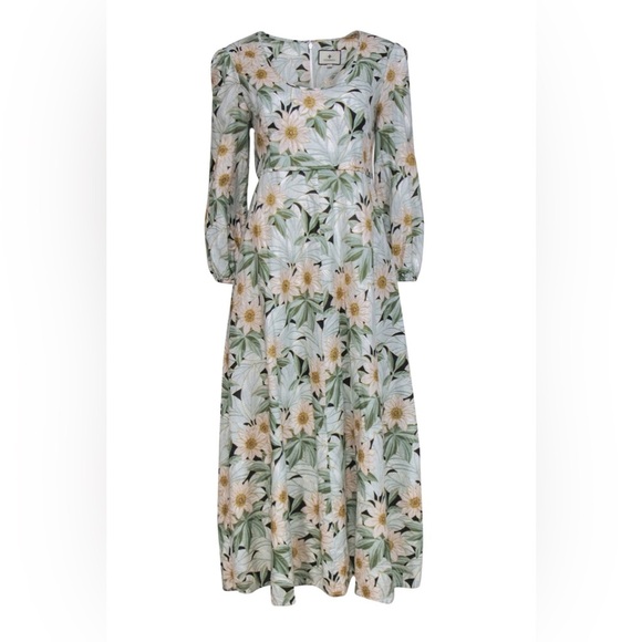 Tuckernuck Dresses & Skirts - Tuckernuck Floral Long Sleeve Dress - Green and White